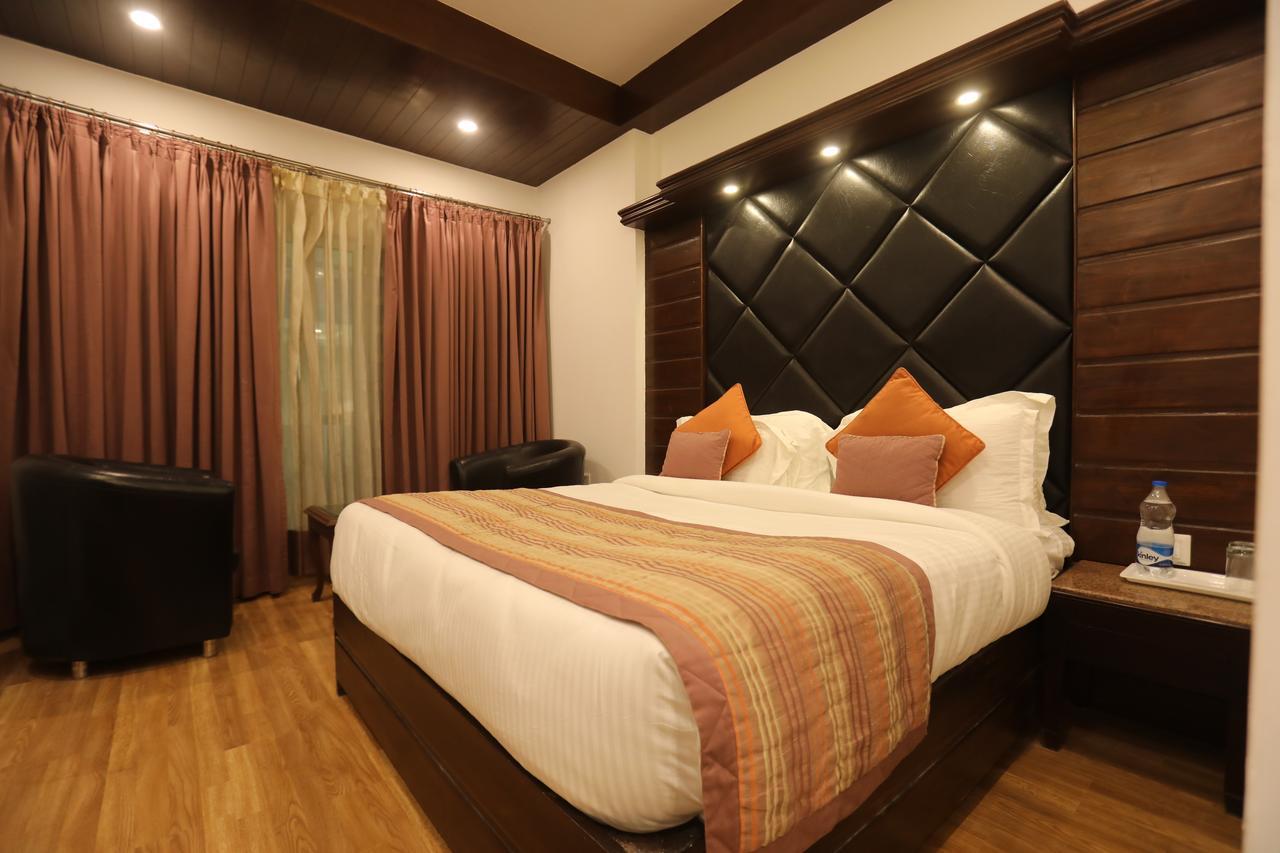 Milestone Inn & Spa Массури Экстерьер фото
